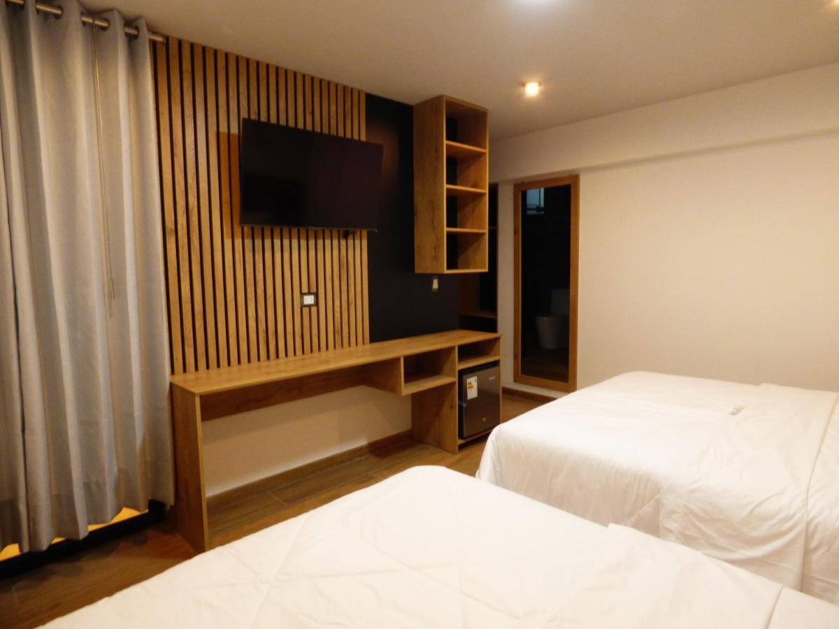 Platero Hotel อายากุตโช ภายนอก รูปภาพ