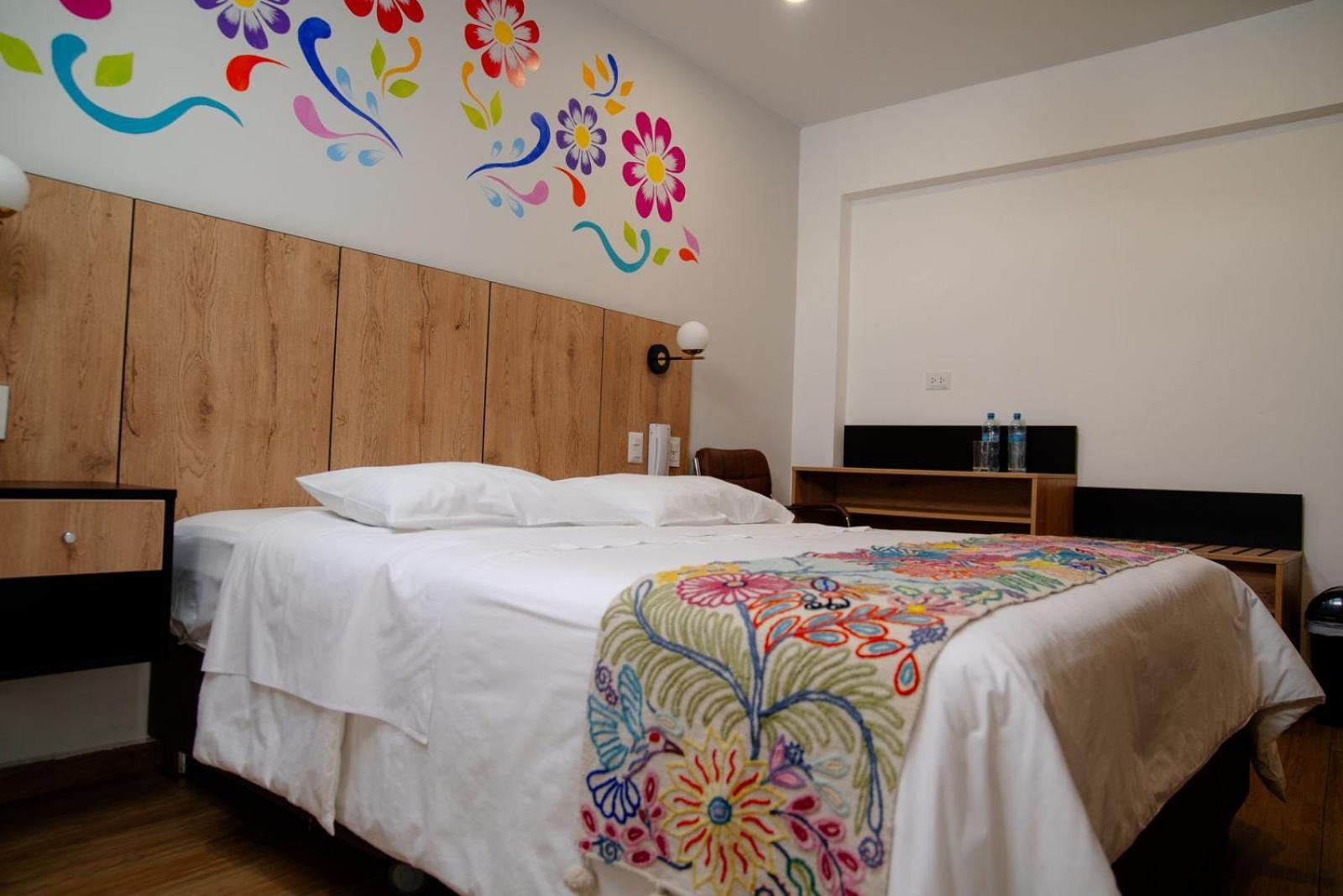 Platero Hotel อายากุตโช ภายนอก รูปภาพ
